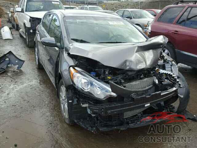 KIA FORTE 2015 - KNAFX5A83F5389040