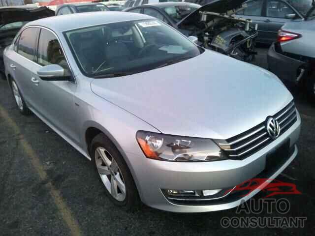 VOLKSWAGEN PASSAT 2015 - 1VWAT7A31FC121489