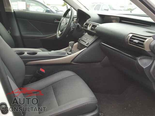 LEXUS IS250 2015 - JTHBF1D26F5082268
