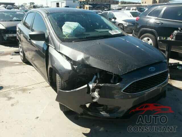 FORD FOCUS 2015 - 1FADP3E28FL268784