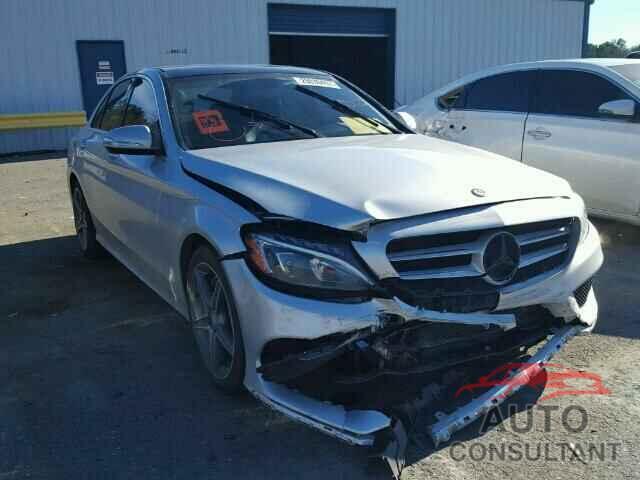 MERCEDES-BENZ C300 2015 - 55SWF4JB5FU051132