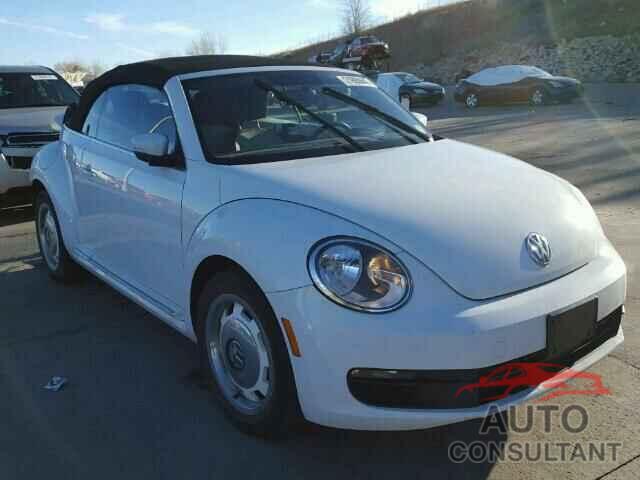 VOLKSWAGEN BEETLE 2015 - 3VW517AT7FM809468