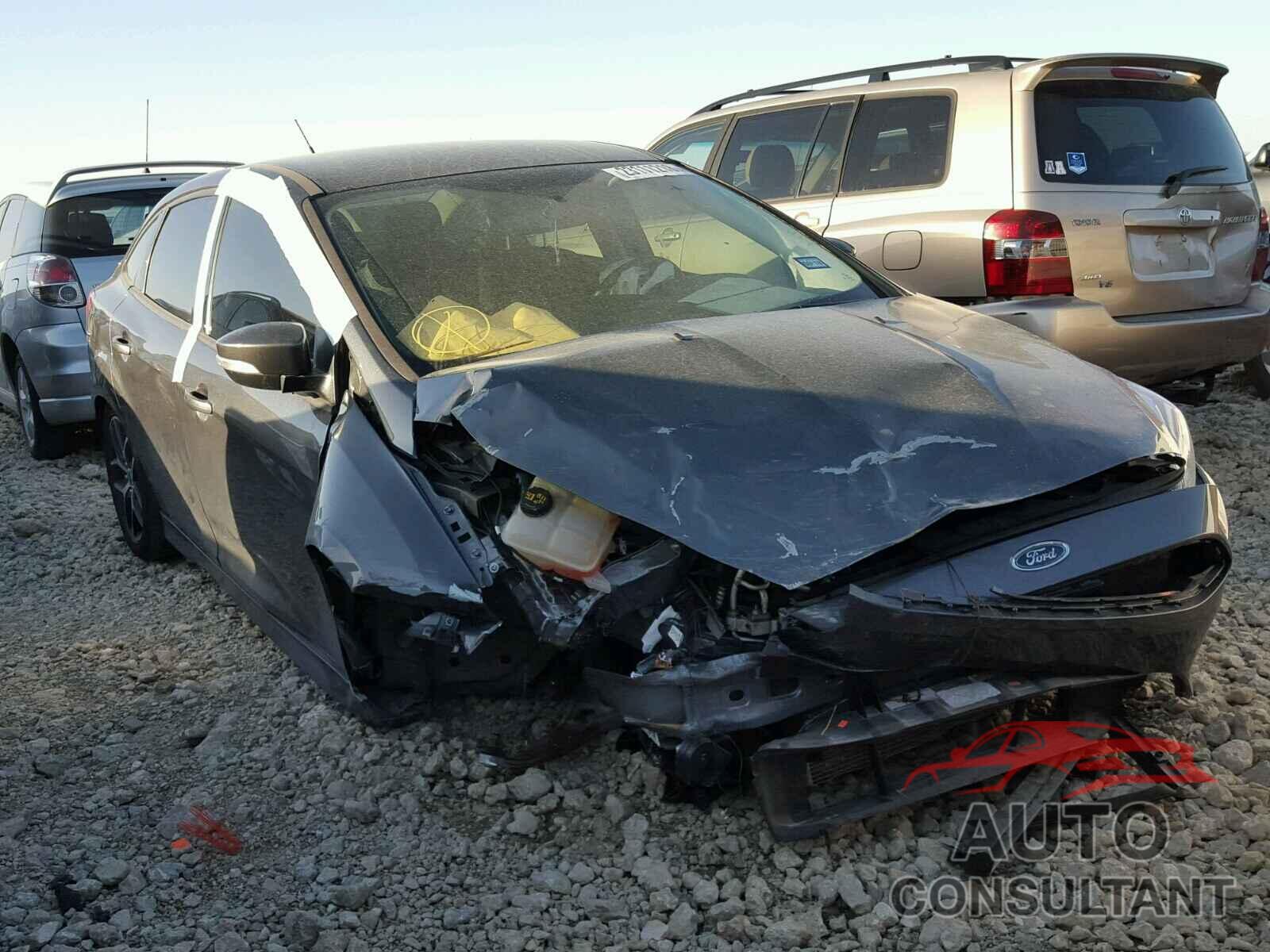 FORD FOCUS 2016 - 1FADP3F2XGL378915