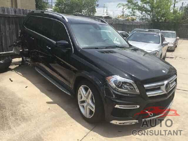MERCEDES-BENZ GL550/63 2016 - 4JGDF7DE3GA706863