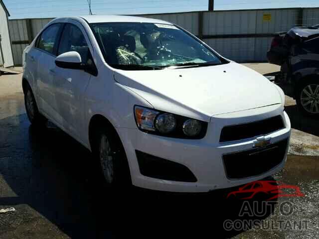 CHEVROLET SONIC 2015 - 1G1JC5SG5F4208727