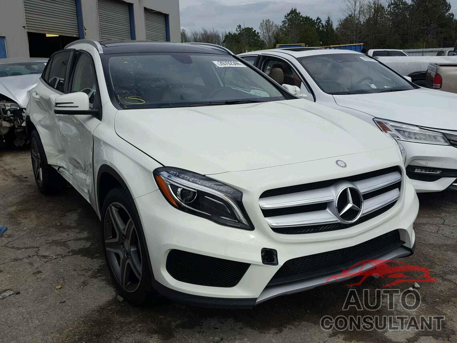 MERCEDES-BENZ GLA250 2015 - WDCTG4GB1FJ032993