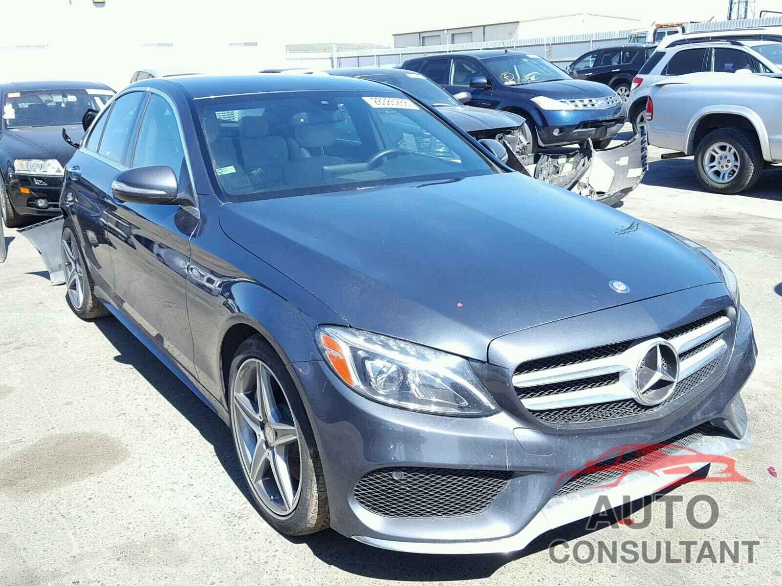 MERCEDES-BENZ C300 2015 - 55SWF4KB8FU040673