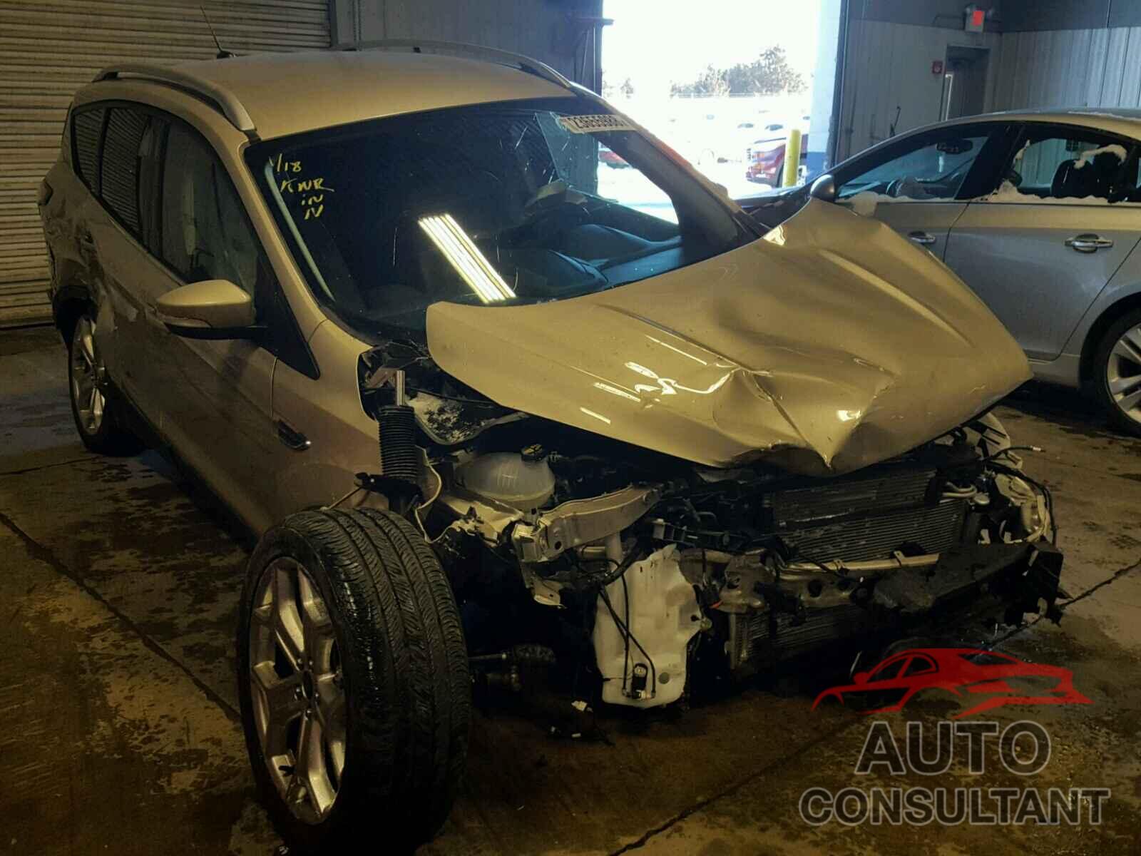 FORD ESCAPE 2017 - 1FMCU9J98HUE36582
