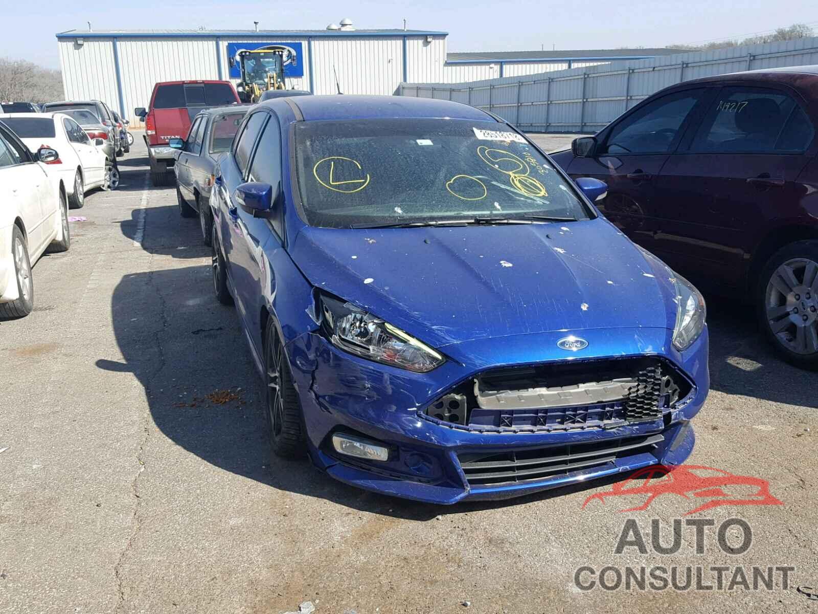 FORD FOCUS 2015 - 1FADP3L95FL305810