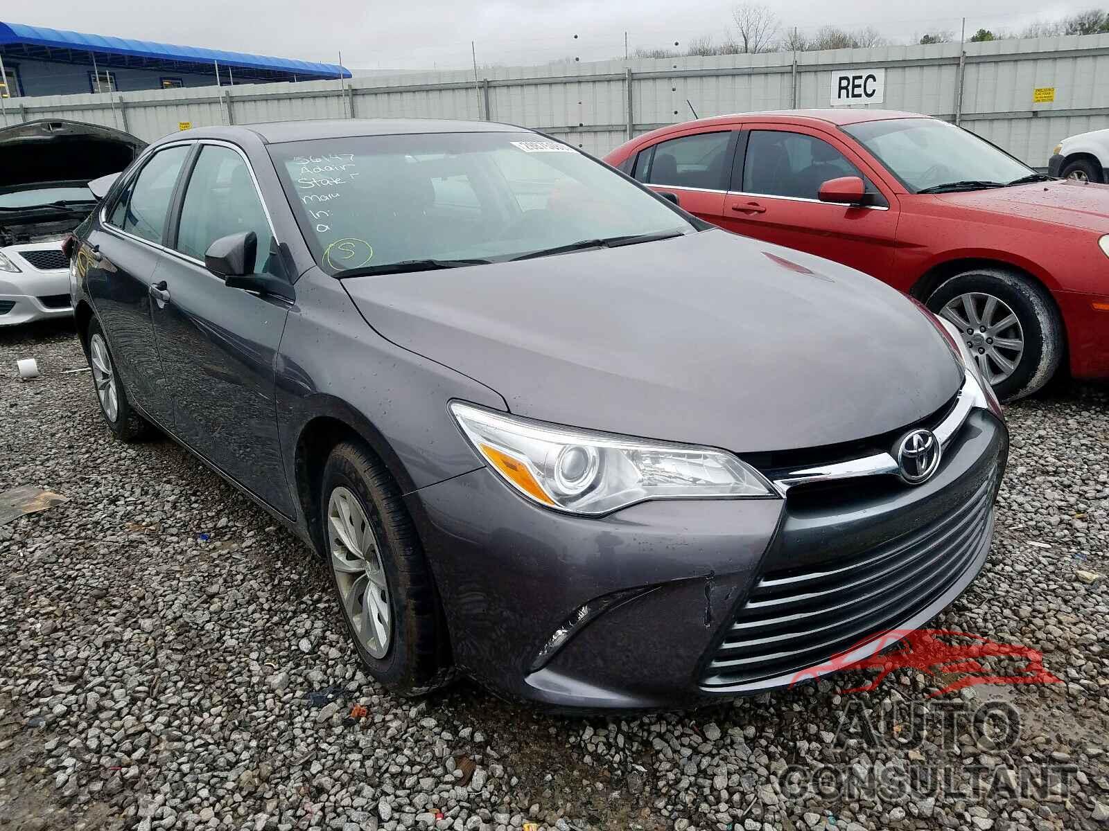 TOYOTA CAMRY 2016 - 5YFBURHE0HP616753