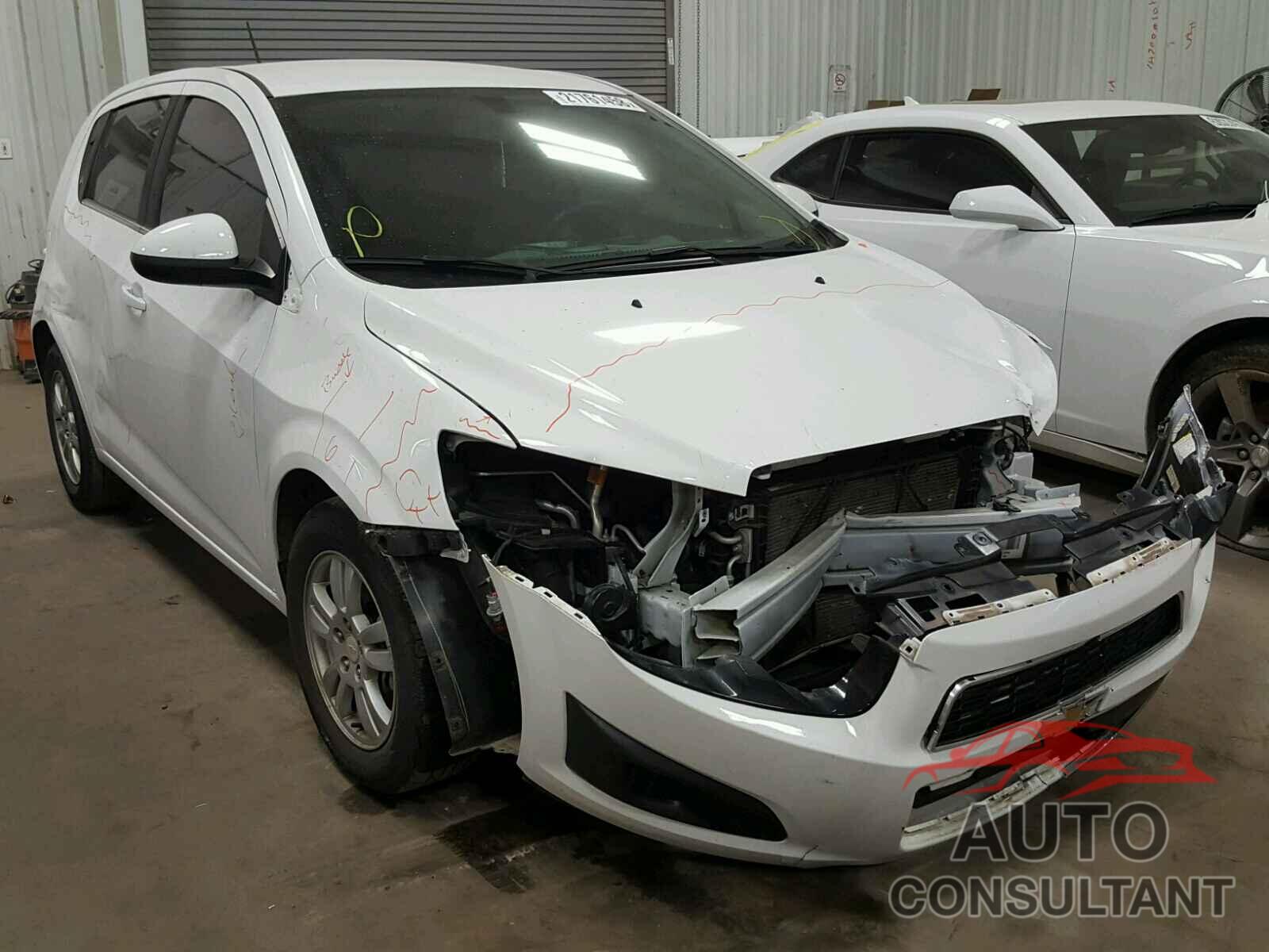 CHEVROLET SONIC 2016 - 1G1JC6SH7G4125154