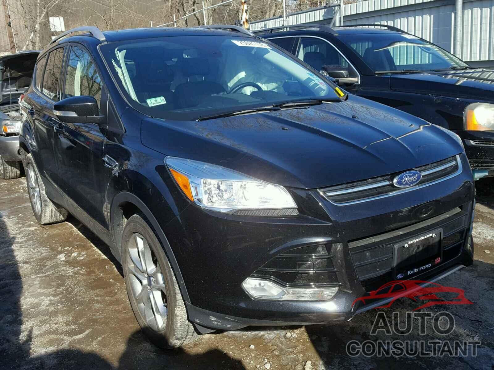 FORD ESCAPE 2016 - 1FMCU9J9XGUC47821