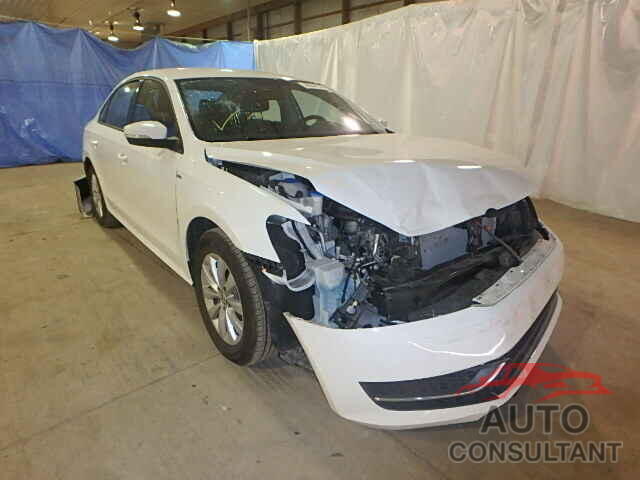 VOLKSWAGEN PASSAT 2015 - 1VWAT7A38FC063428