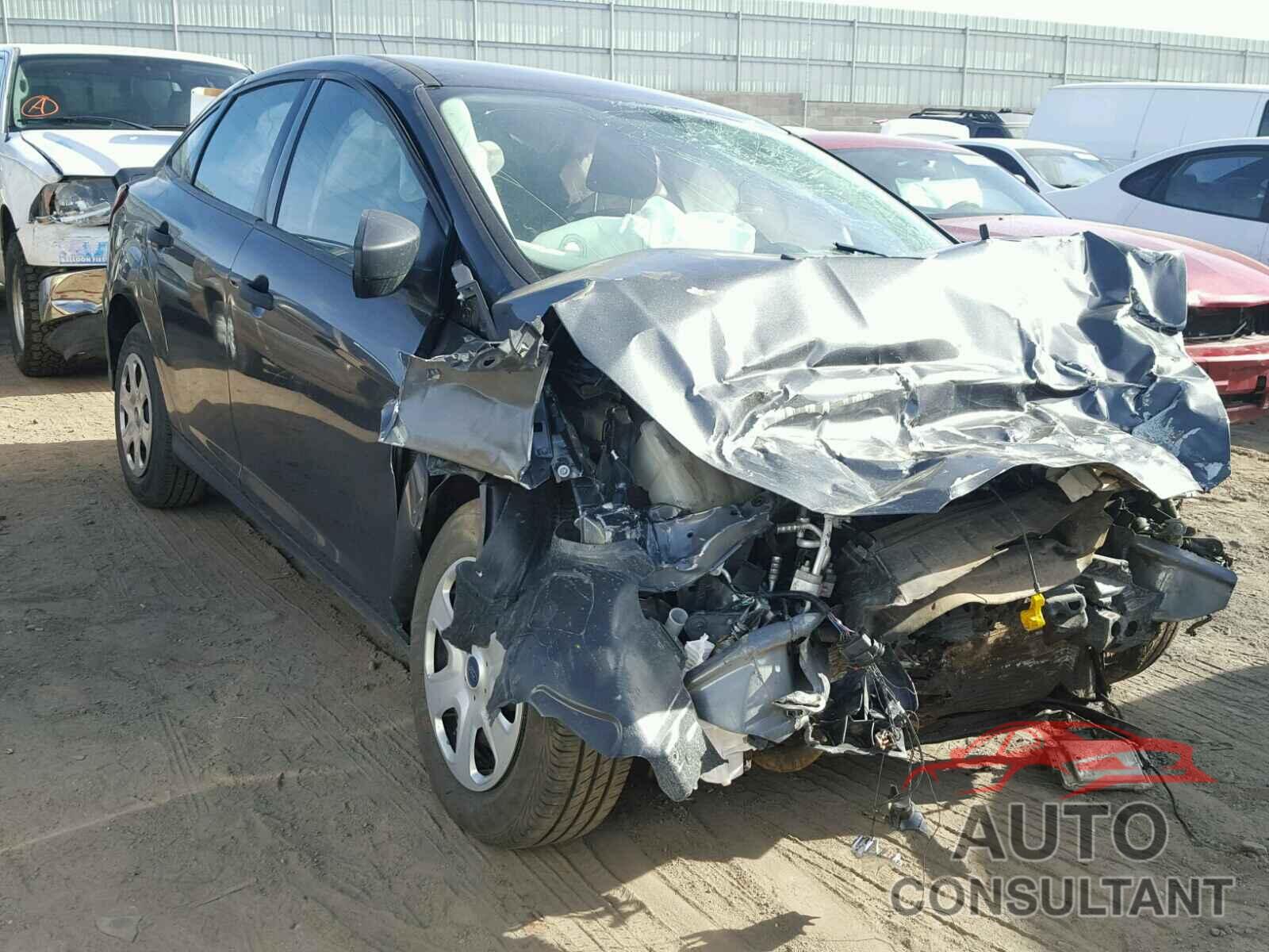 FORD FOCUS 2017 - 1FADP3E29HL329319