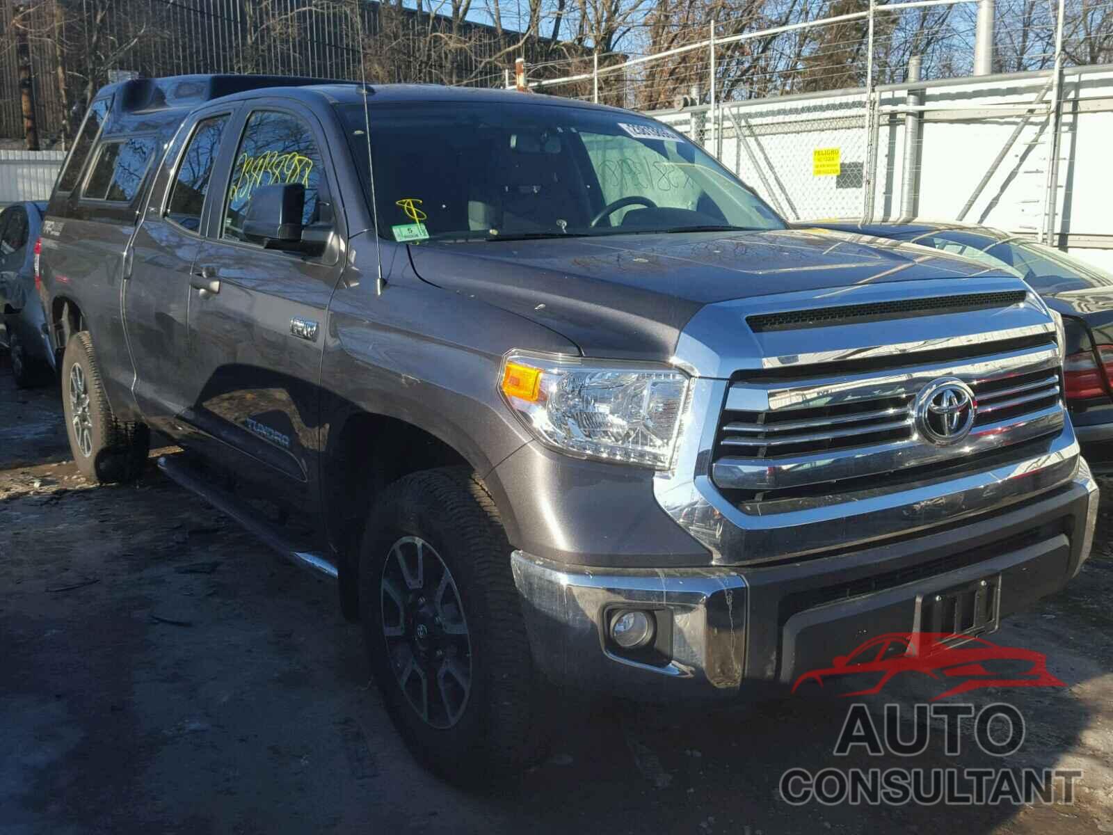 TOYOTA TUNDRA 2017 - 5TFUY5F13HX621744