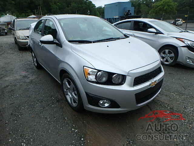 CHEVROLET SONIC 2015 - 1G1JE5SB4F4189019