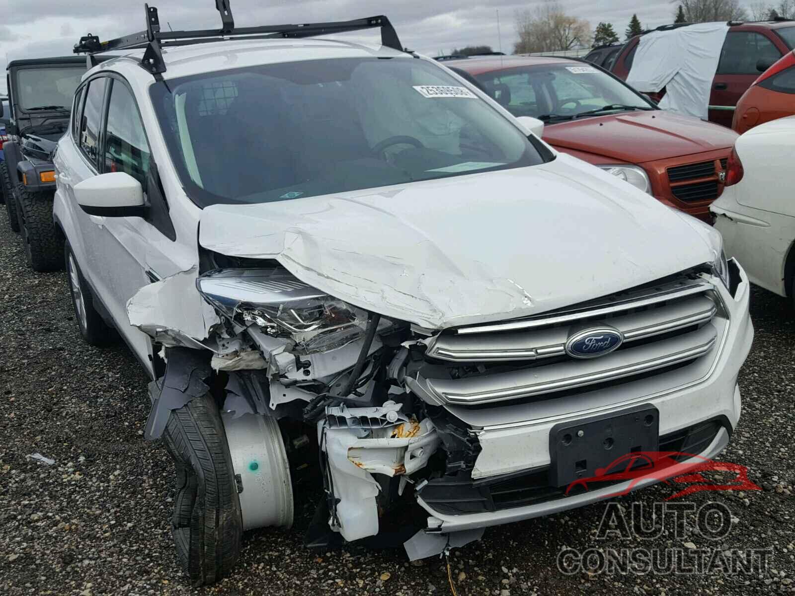 FORD ESCAPE 2017 - 1FMCU9GDXHUD95352