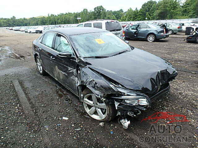 VOLKSWAGEN PASSAT 2015 - 1VWAS7A32FC100847