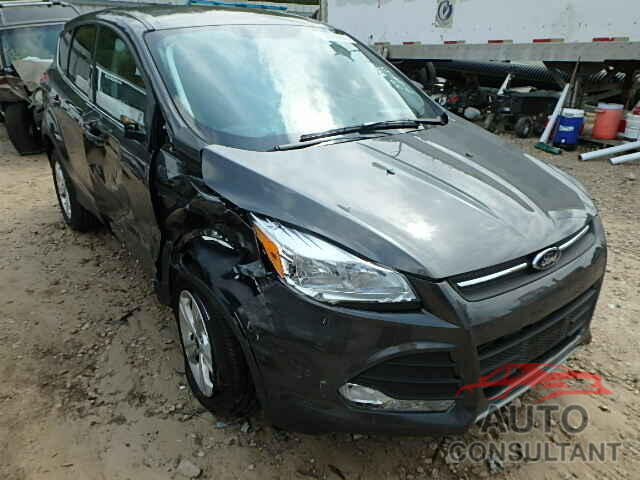 FORD ESCAPE 2015 - 1FMCU0GX8FUA23267