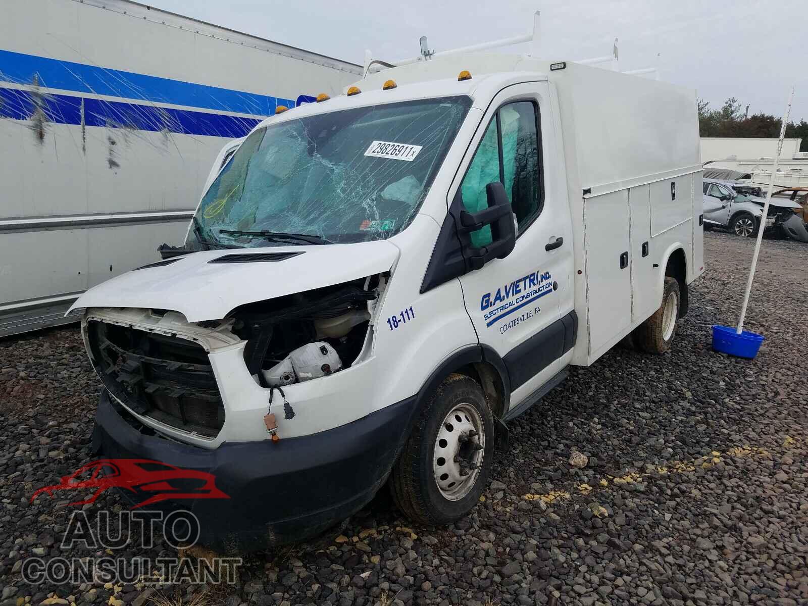 FORD TRANSIT CO 2018 - 1FDBF6PMXJKA02682