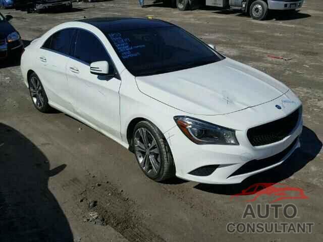 MERCEDES-BENZ CLA 250 2015 - WDDSJ4GB0FN219613