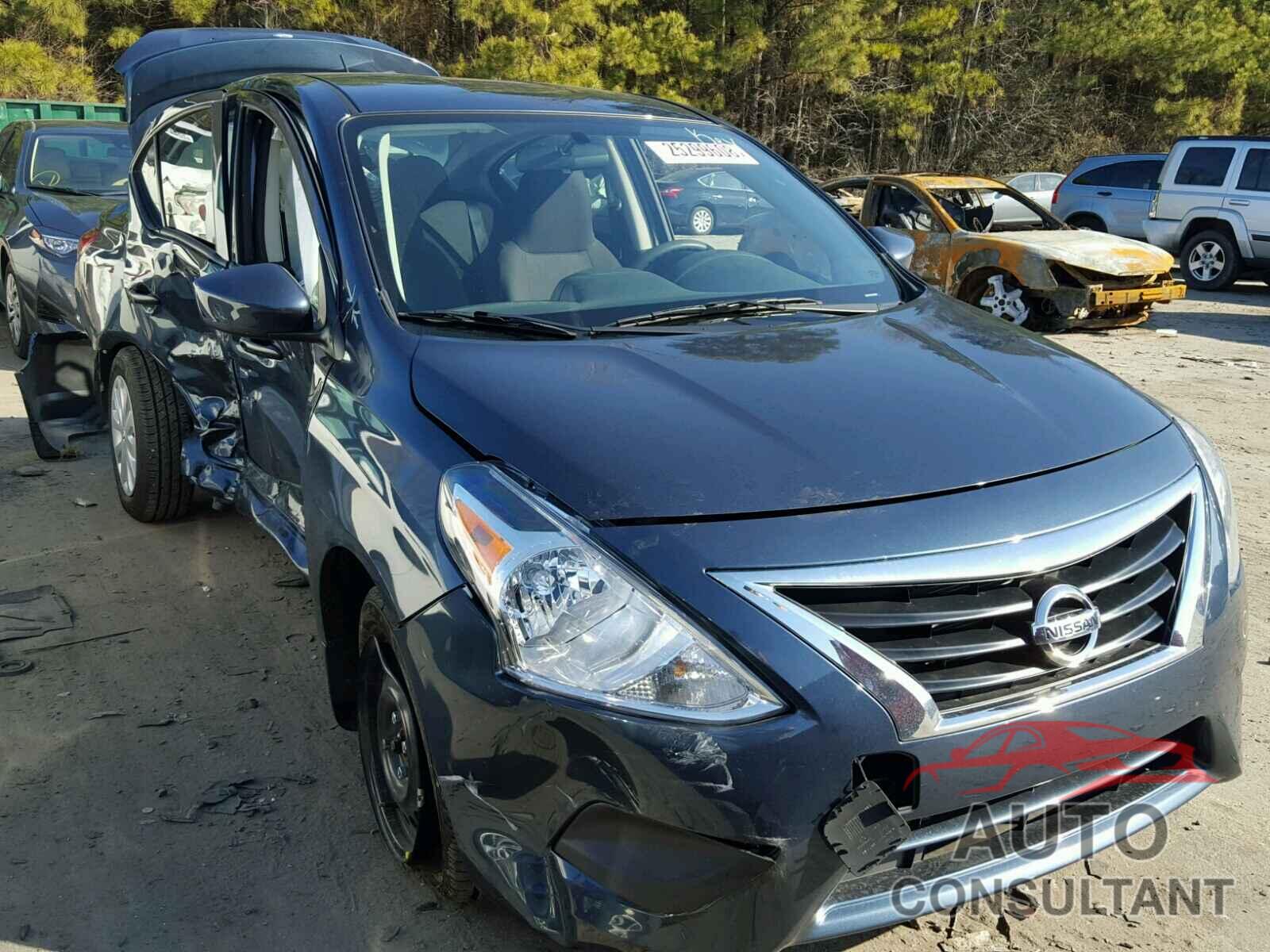 NISSAN VERSA 2017 - 3N1CN7AP5HL823964