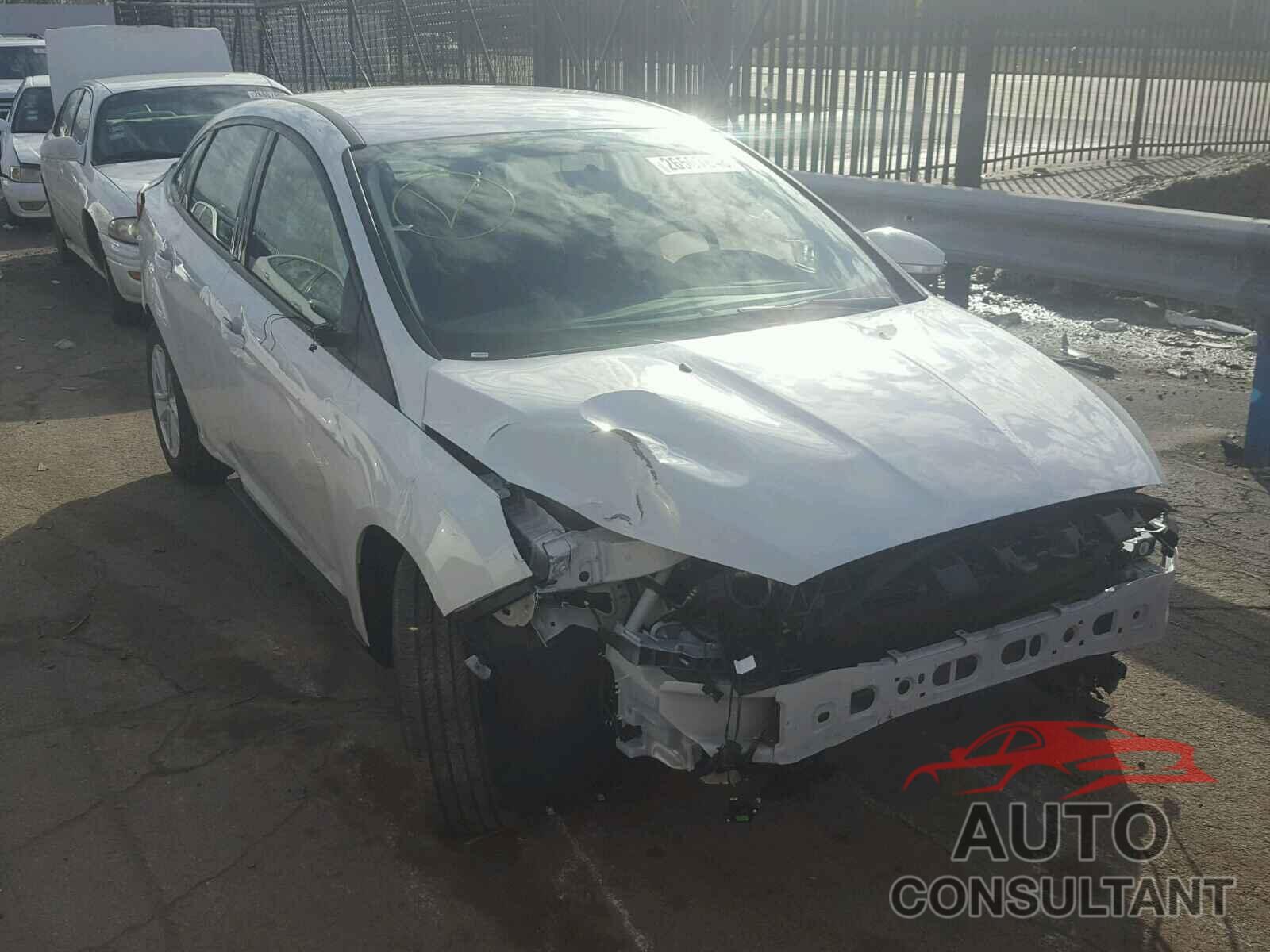 FORD FOCUS 2017 - 1FADP3F28HL285442