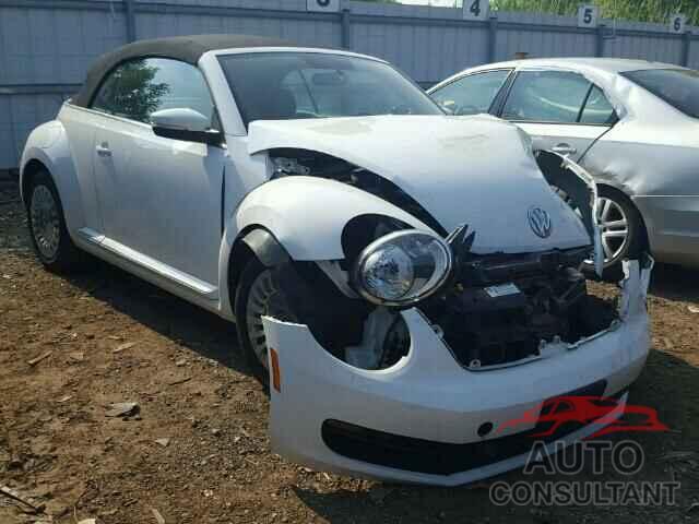 VOLKSWAGEN BEETLE 2015 - 3VW517AT4FM801893