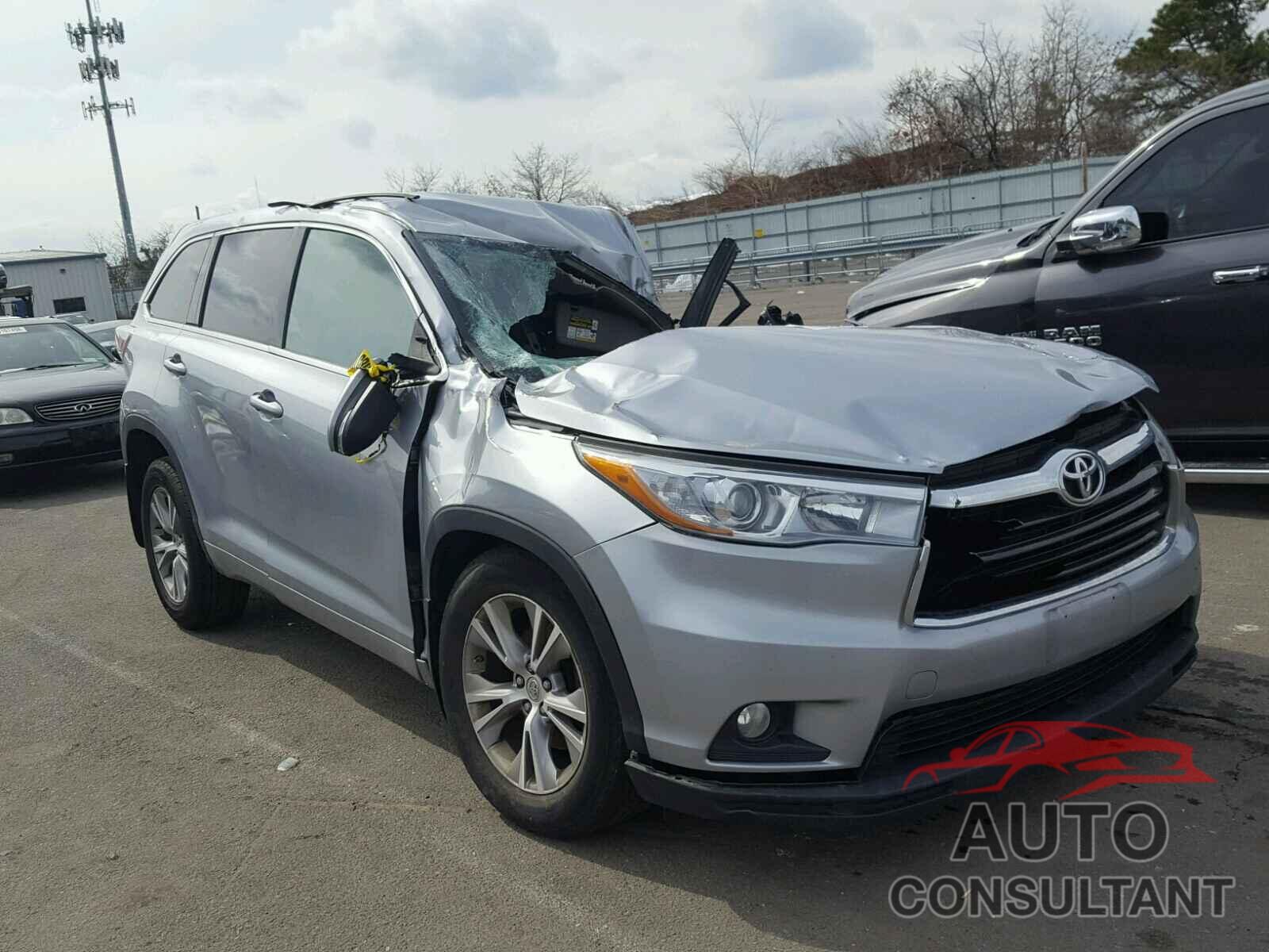 TOYOTA HIGHLANDER 2015 - 5TDBKRFH7FS090340