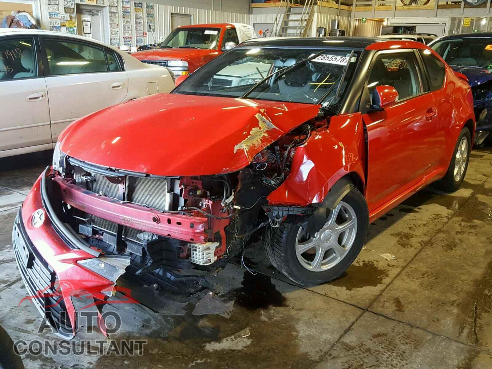 TOYOTA SCION 2015 - JTKJF5C73FJ002202