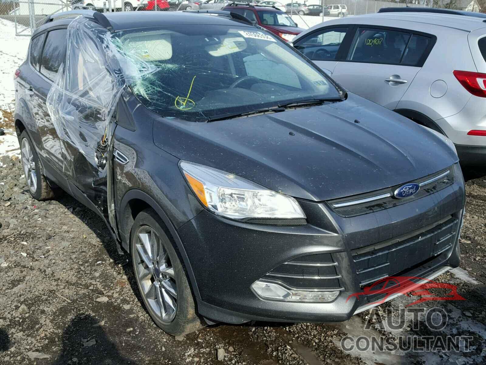 FORD ESCAPE 2015 - 1FMCU9G90FUA86756