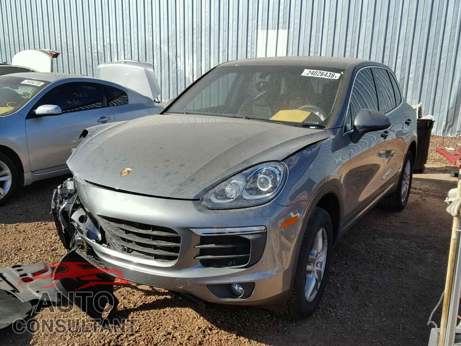 PORSCHE CAYENNE 2018 - WP1AA2A26JKA02935