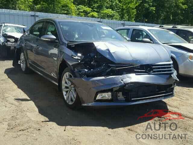 VOLKSWAGEN PASSAT 2017 - 1VWCT7A35HC022766