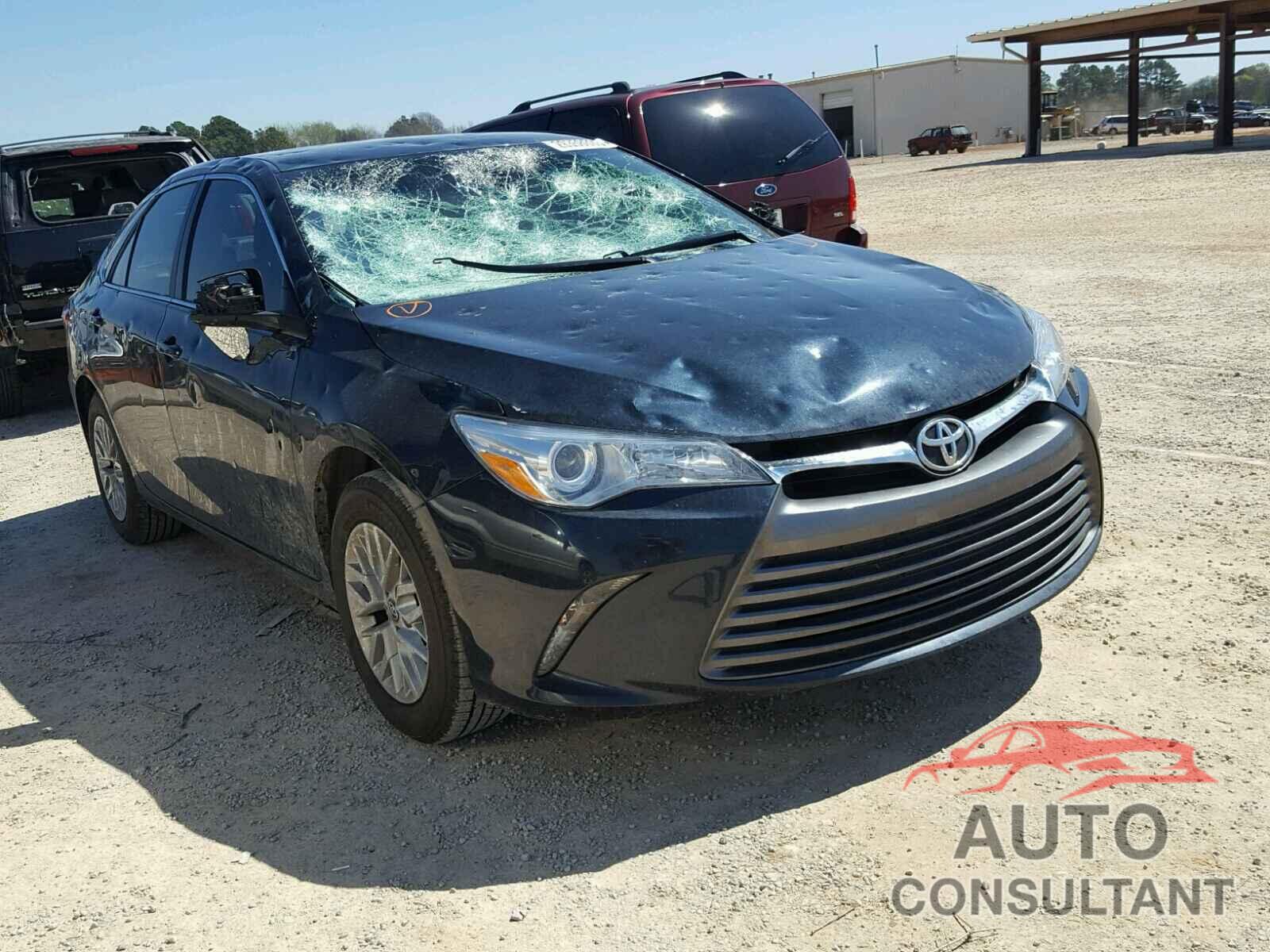 TOYOTA CAMRY 2016 - 4T4BF1FK3GR569919