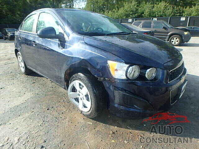 CHEVROLET SONIC 2015 - 1G1JA5SG8F4209957