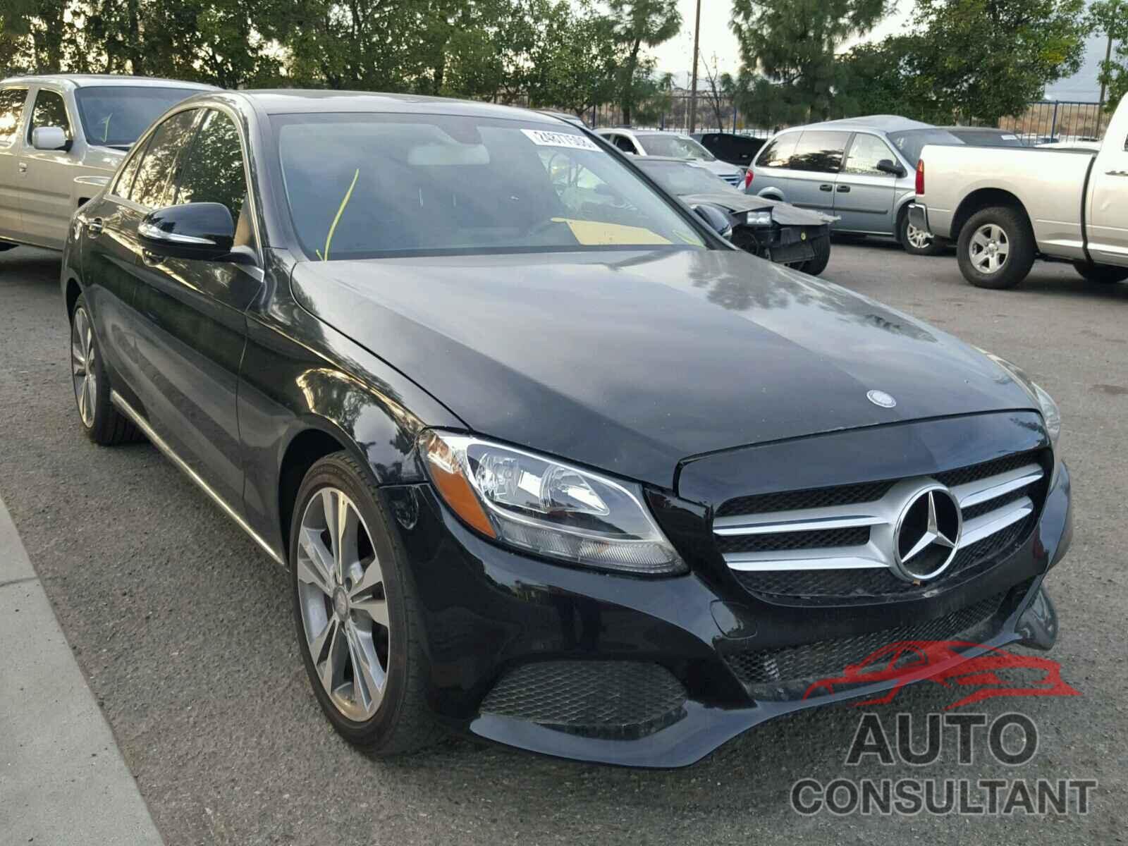 MERCEDES-BENZ C300 2015 - 55SWF4JB2FU065876