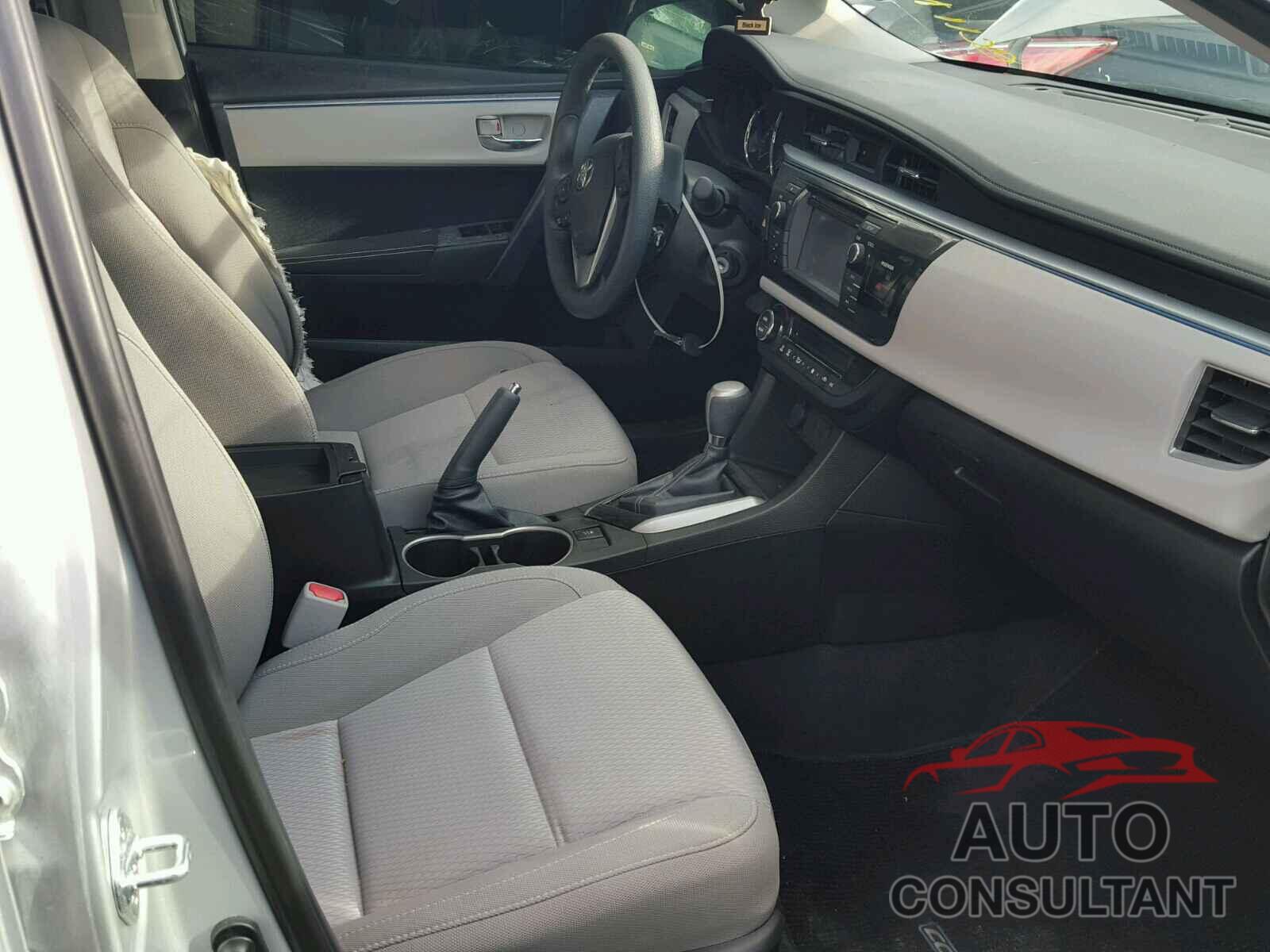 TOYOTA COROLLA 2015 - 5YFBURHE2FP240747