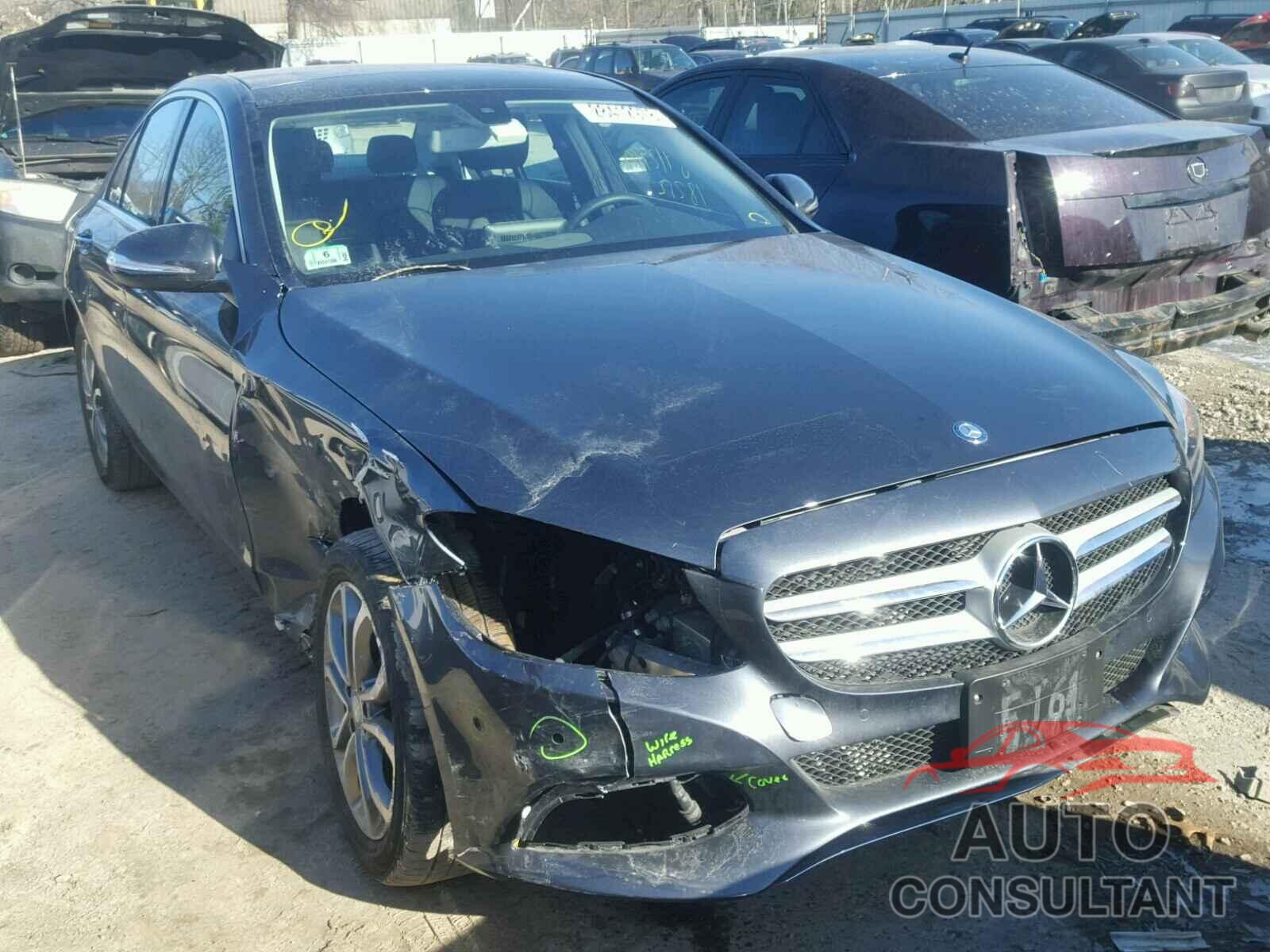 MERCEDES-BENZ C300 2015 - 55SWF4KB9FU072595