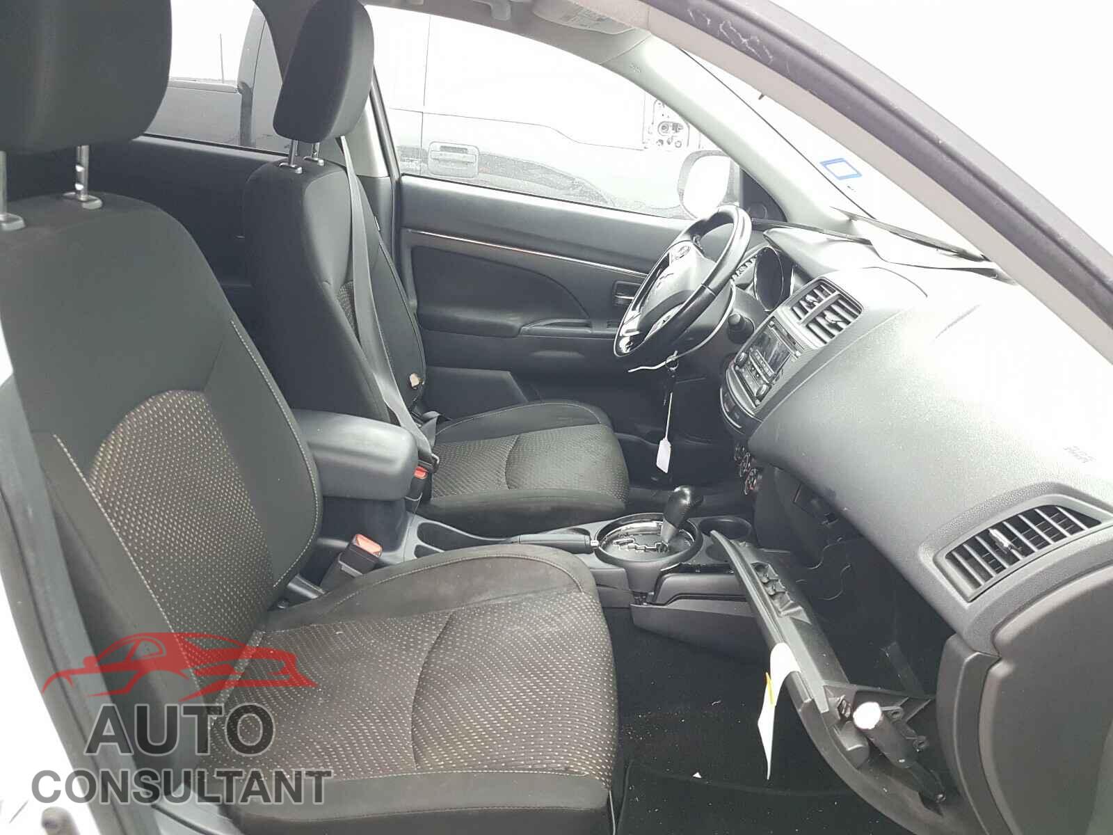 MITSUBISHI OUTLANDER 2016 - 3VV1B7AX4LM010519