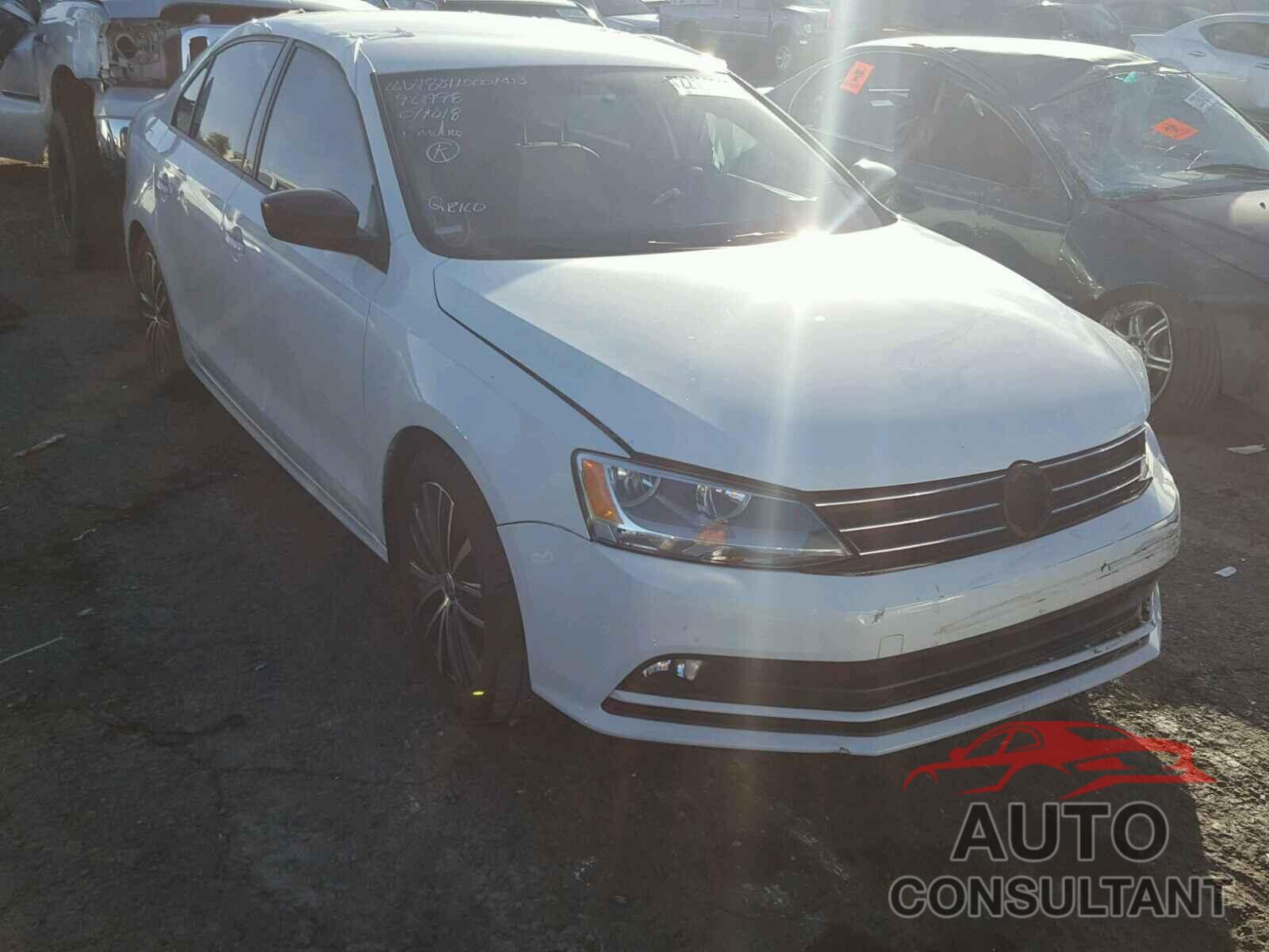 VOLKSWAGEN JETTA 2015 - 3VWD17AJ9FM217113