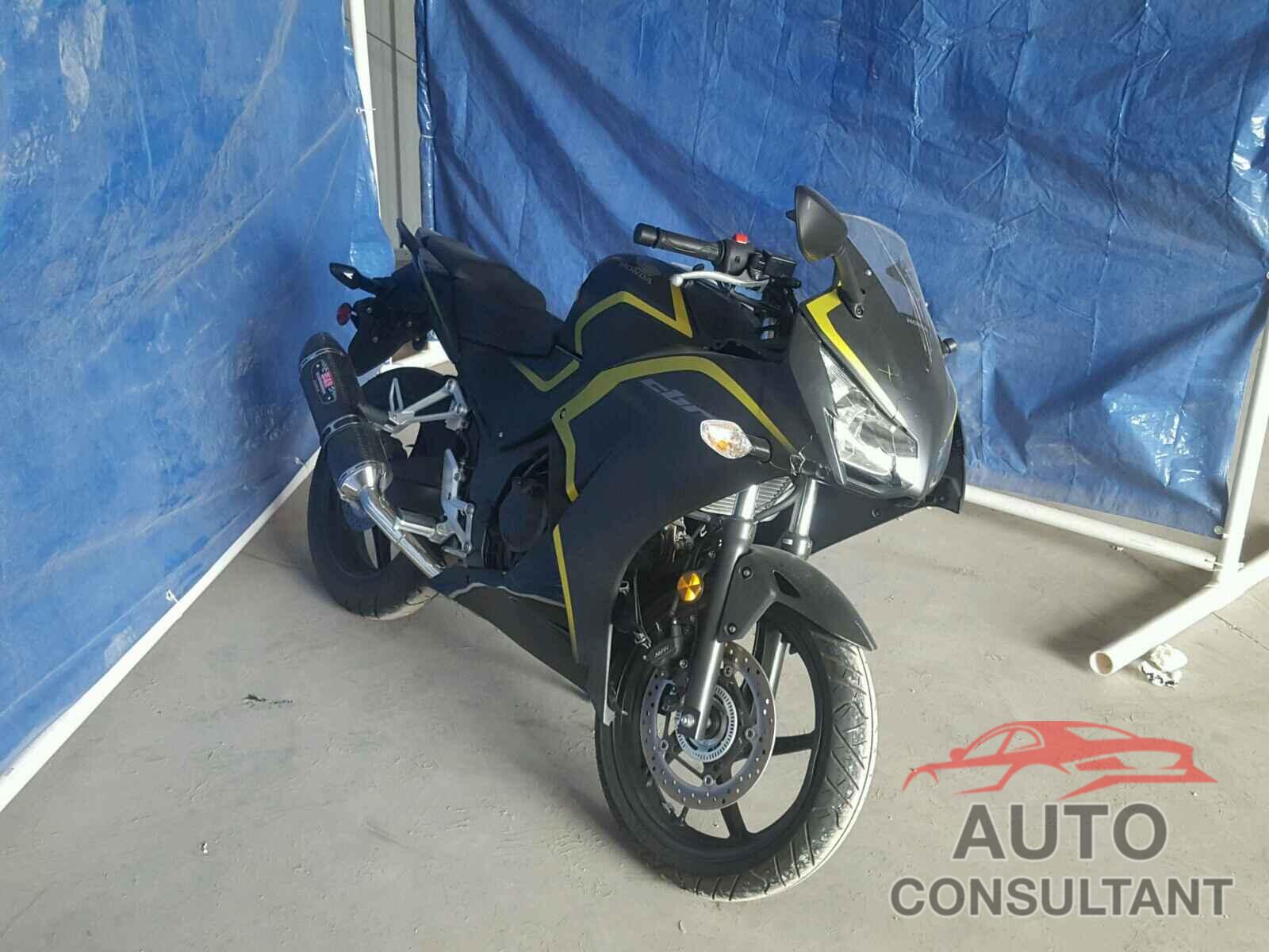 HONDA CBR CYCLE 2015 - MLHNC5151F5100699