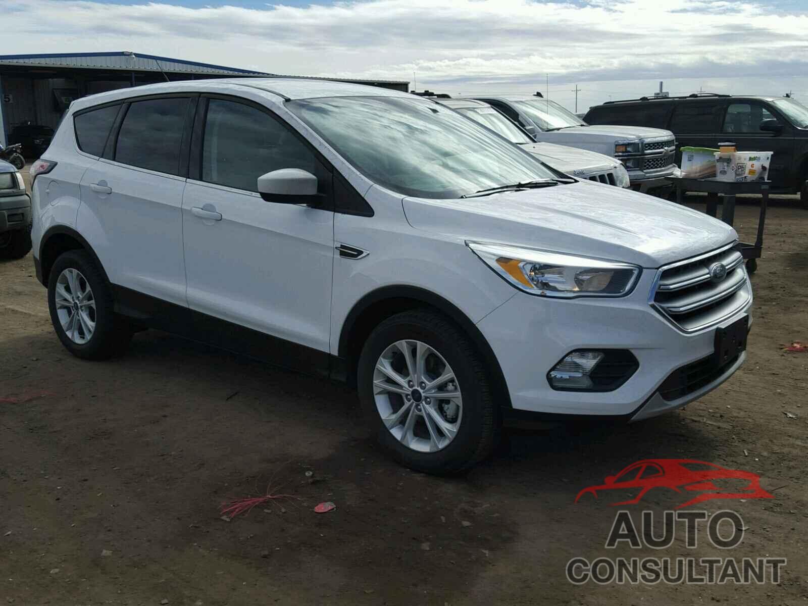 FORD ESCAPE 2017 - 1FMCU0GD6HUA29951