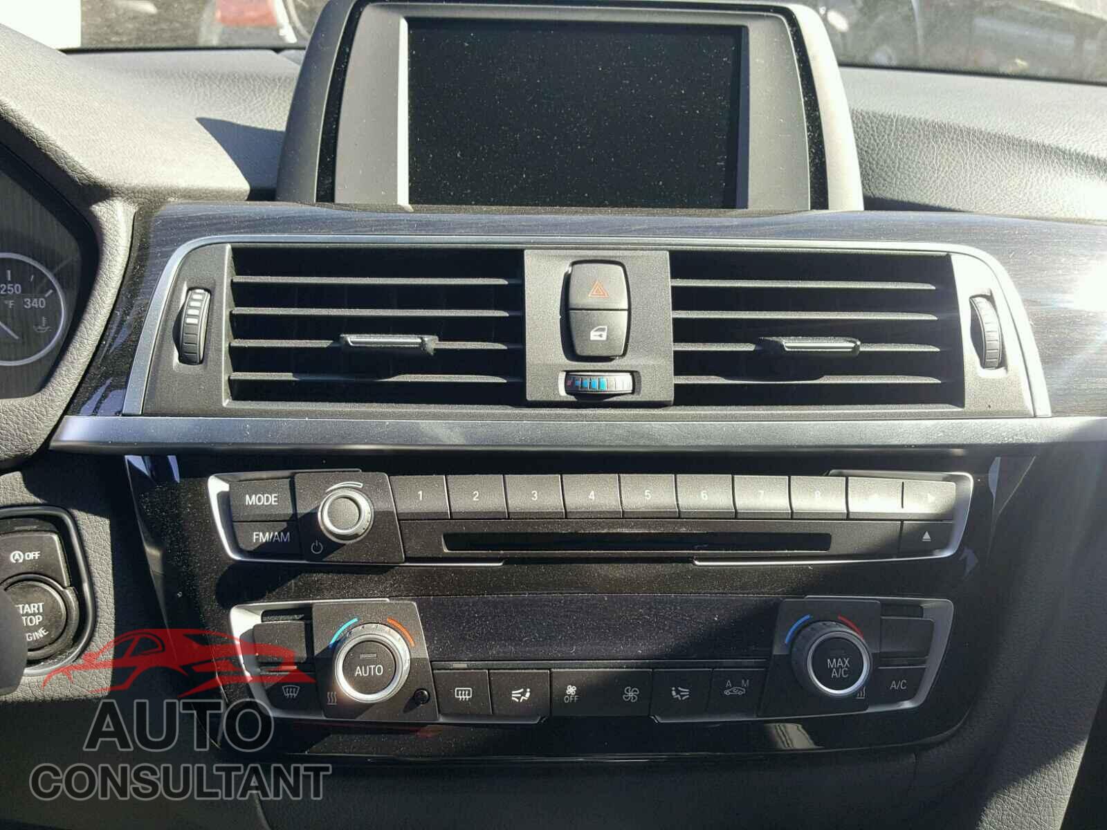 BMW 3 SERIES 2017 - WBA8B9G36HNU55190