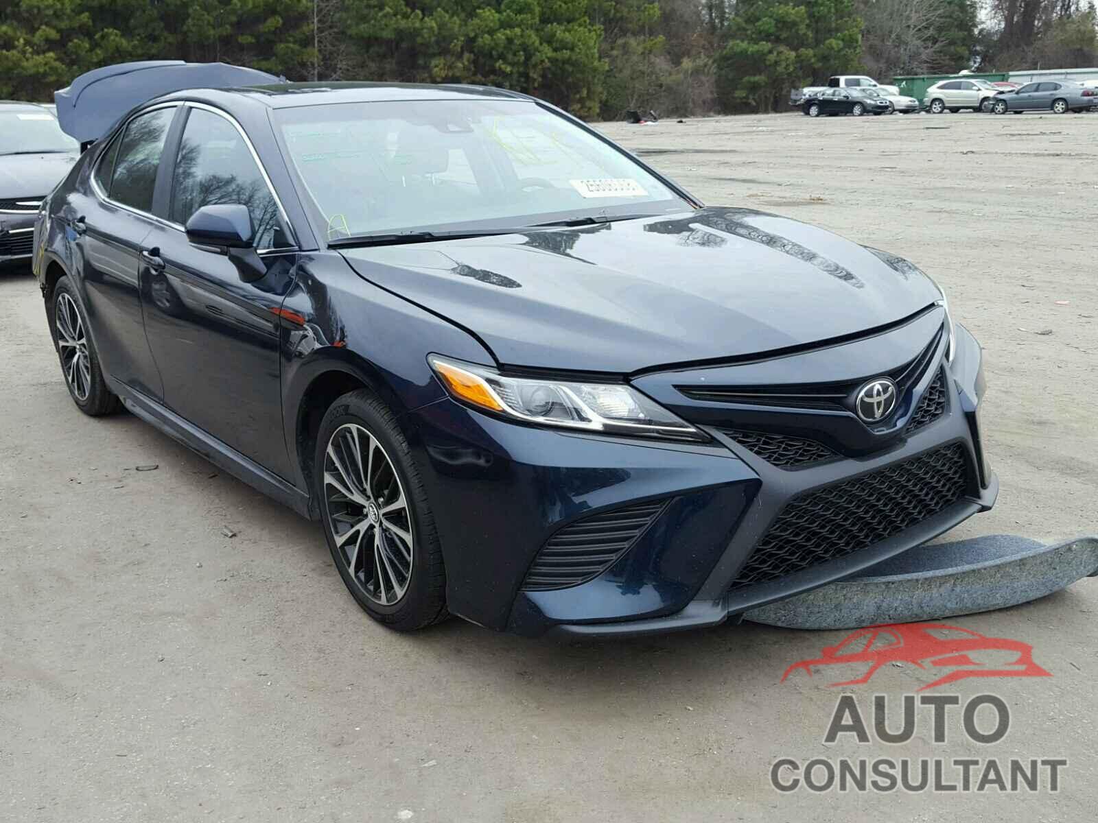 TOYOTA CAMRY 2018 - 4T1B11HK6JU541030