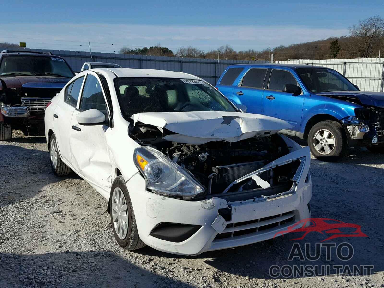 NISSAN VERSA 2017 - 3N1CN7AP7HL886595