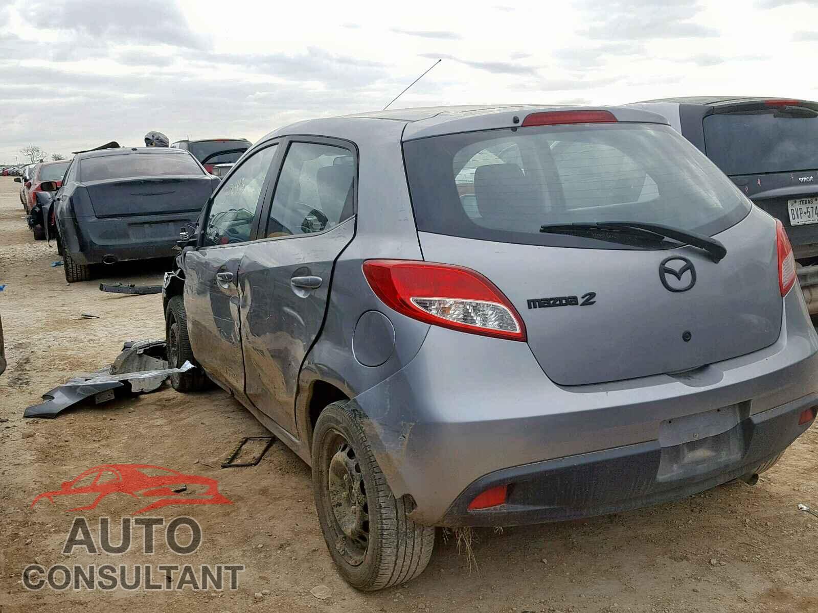 MAZDA 2 2014 - JM1DE1KY6E0178546