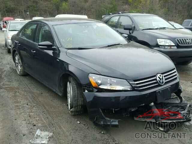 VOLKSWAGEN PASSAT 2015 - 1VWAT7A38FC094579