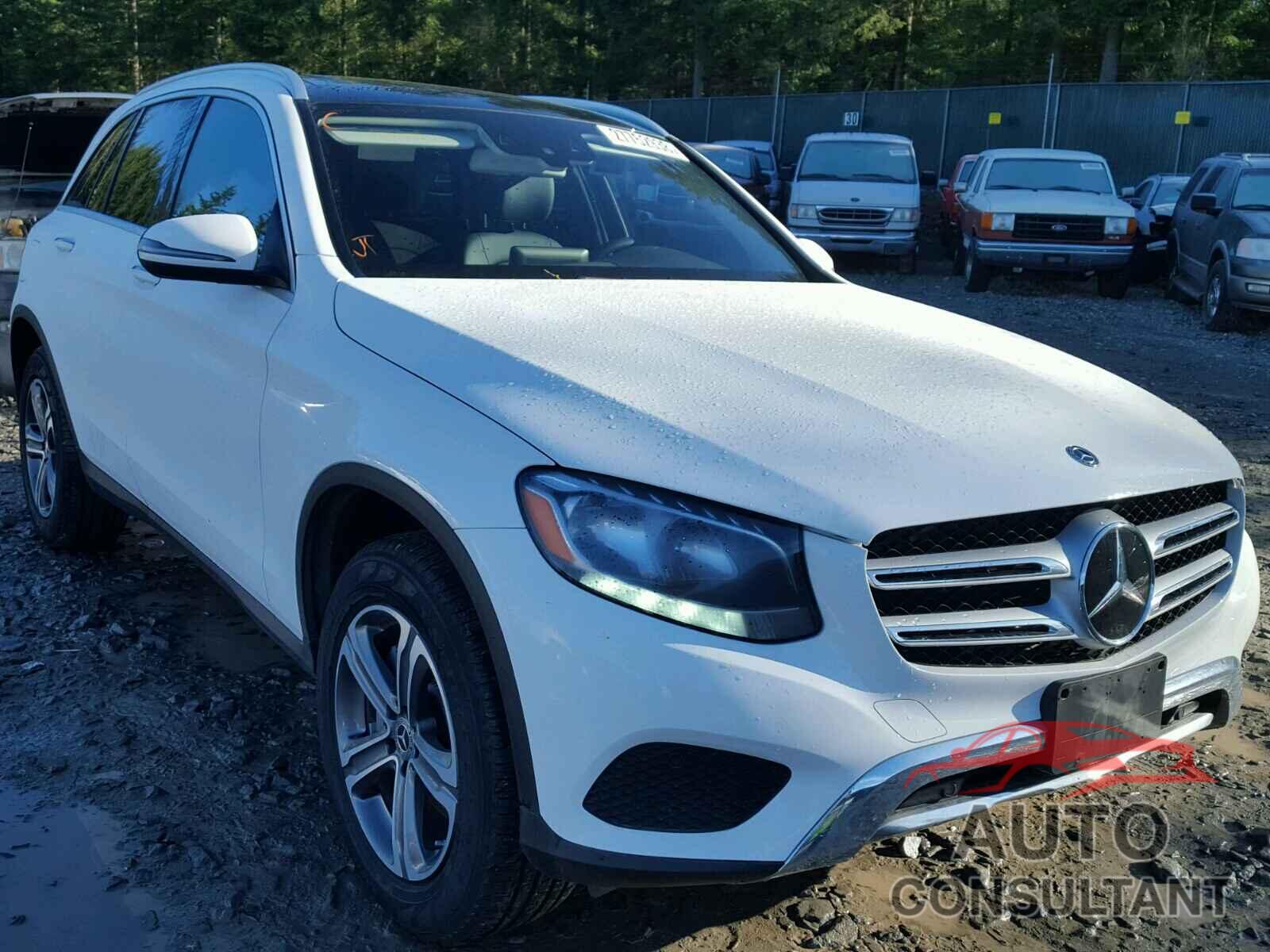 MERCEDES-BENZ GLC300 2018 - WDC0G4KB8JV014180