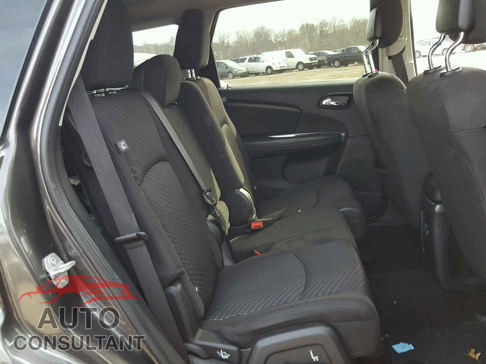 DODGE JOURNEY 2015 - 3C4PDCBG8FT726408