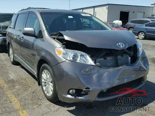 TOYOTA SIENNA 2015 - 5TDYK3DC6FS683007